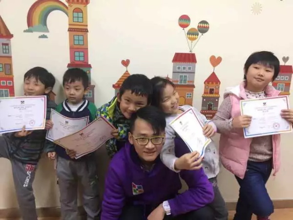 童程童美迎來(lái)北京首個(gè)智能機(jī)器人編程WeDo結(jié)業(yè)班！