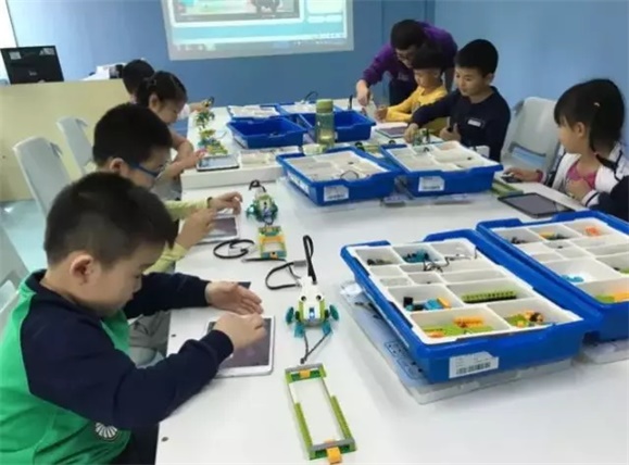 喜訊 | 達內(nèi)童程童美戰(zhàn)略收購好小子，加碼青少兒編程市場