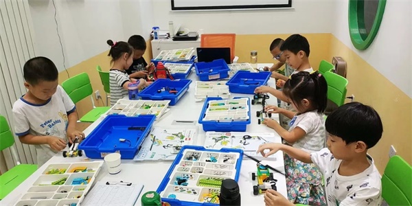 這場持續(xù)42天的編程盛宴，影響了千萬人