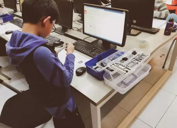 【通知】2018全國青少年機器人技術(shù)等級考試圓滿落幕 成績即將揭曉