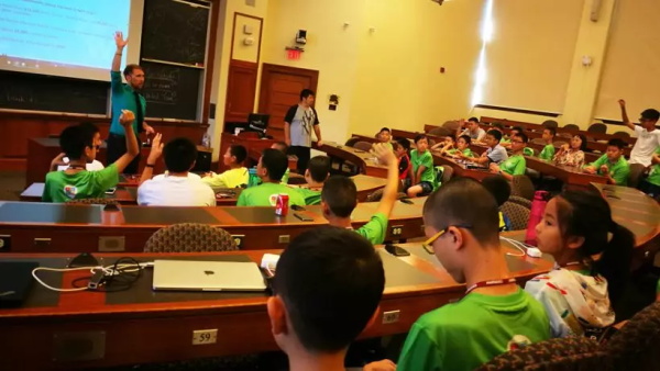 春節(jié)還能這么過 ▏童程童美2019寒假高端編程研學營全球啟航