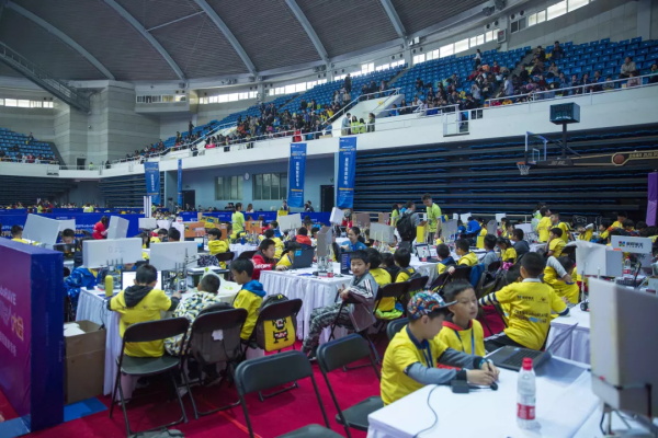 童程童美首位央視小記者，CCTV出鏡啦！