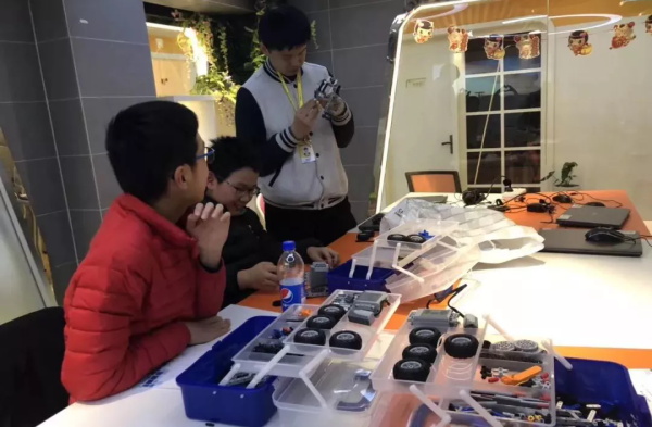 2019第二季全國(guó)青少年機(jī)器人等級(jí)考試收官，童程童美學(xué)員通過(guò)率高達(dá)85%！