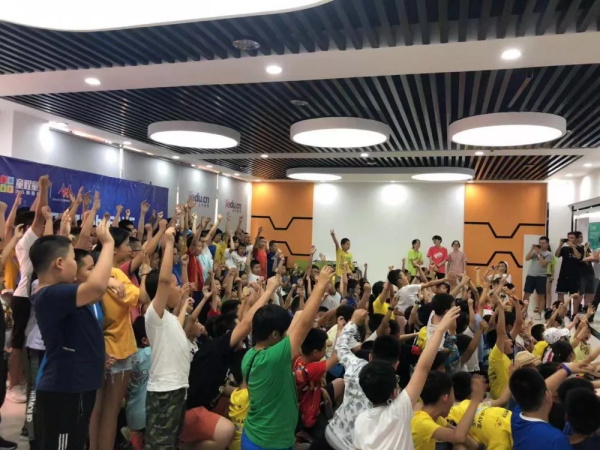 走向勝利，202顆明日之星云集童程童美RoboRAVE國際大賽暑期特訓營！