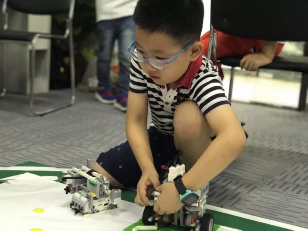 走向勝利，202顆明日之星云集童程童美RoboRAVE國際大賽暑期特訓營！