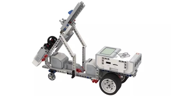 八一建軍節(jié)，有一群小小特種兵將會秘密集結(jié)……