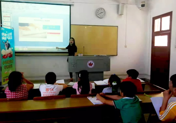 童程童美央視小記者集訓(xùn)，助力孩子成功登上央視舞臺(tái)！