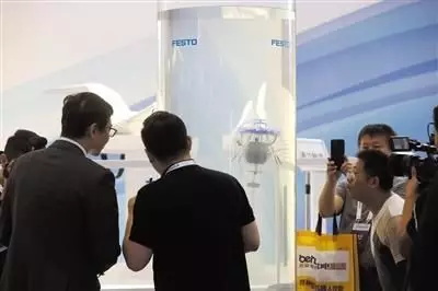 2019世界機(jī)器人大會(huì)隆重開幕，智能機(jī)器人教育成亮點(diǎn)！