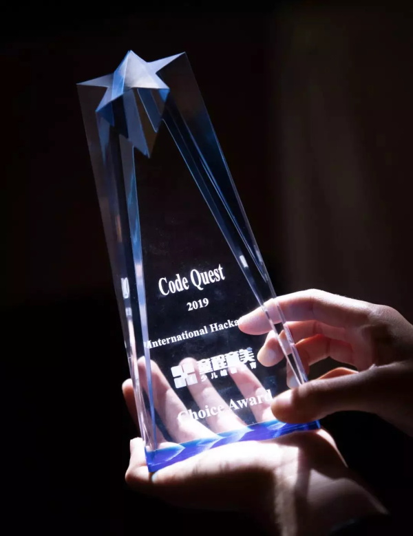 實(shí)力見證 | 童程童美榮膺“2019新浪五星金牌教師評(píng)選盛典”多項(xiàng)大獎(jiǎng)！