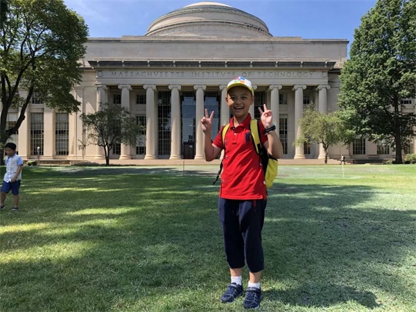 走出國門，擁抱未來！童程童美2020年寒假國際高端編程研學(xué)營報名開啟！